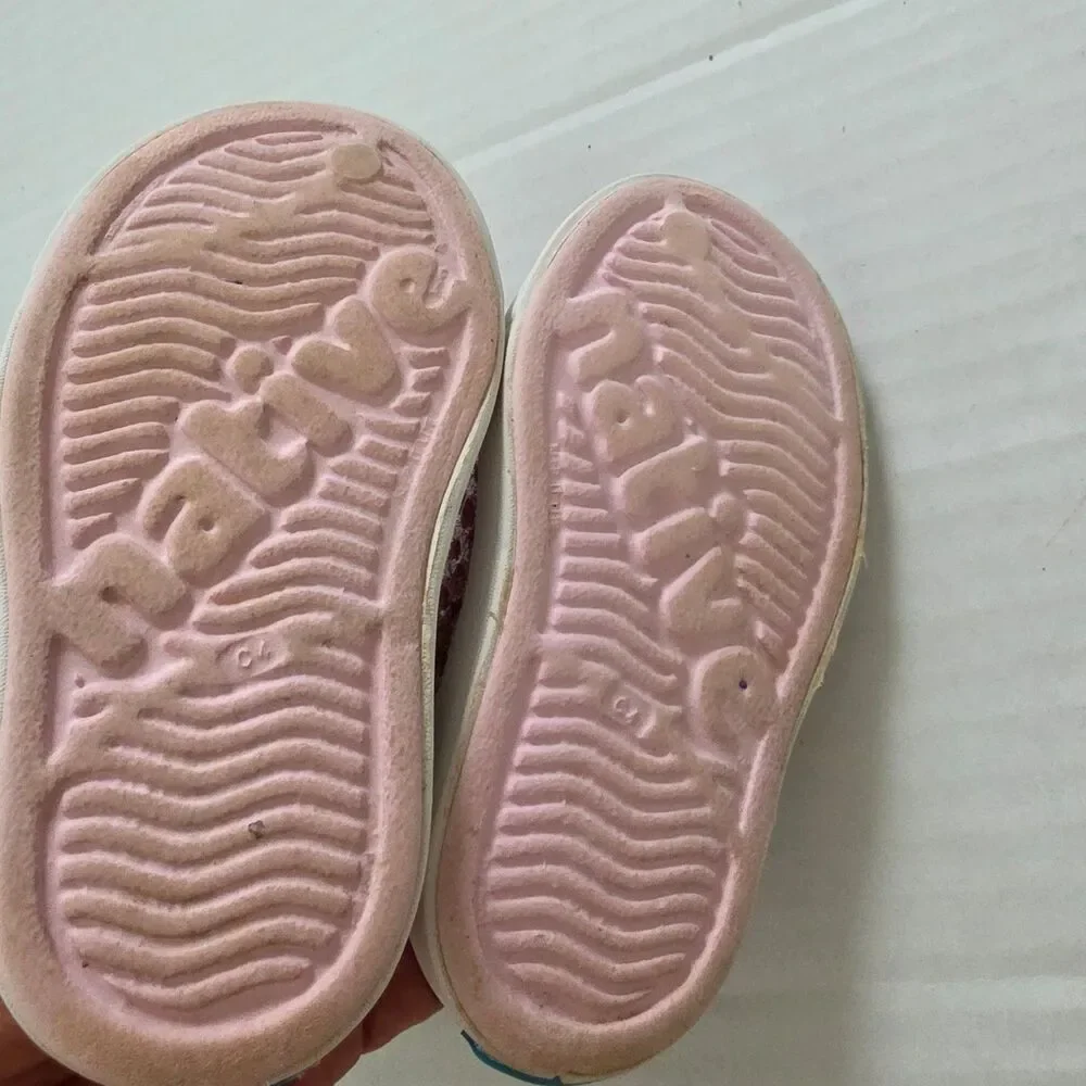 Native Jefferson Slip On Kids Water Shoes Pink Size C4 Lightweight Comfortable